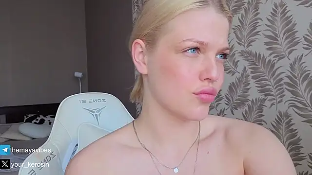 Maya_Rave Adlı Modelin Canlı XXX Sohbeti