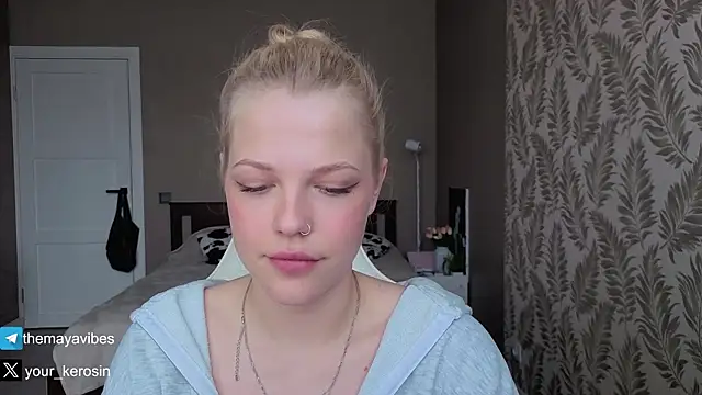 Maya_Rave Chat XXX live