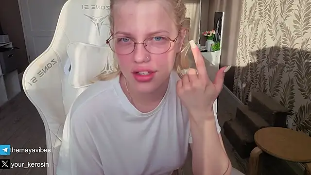 Maya_Rave's Live XXX Chat