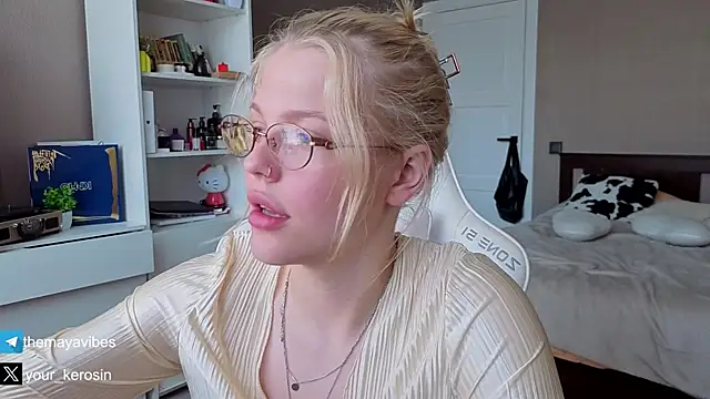 Živá chatovací místnost Maya_Rave