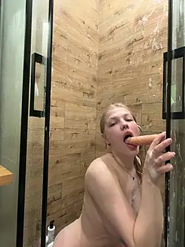 Maya_Rave Show in webcam