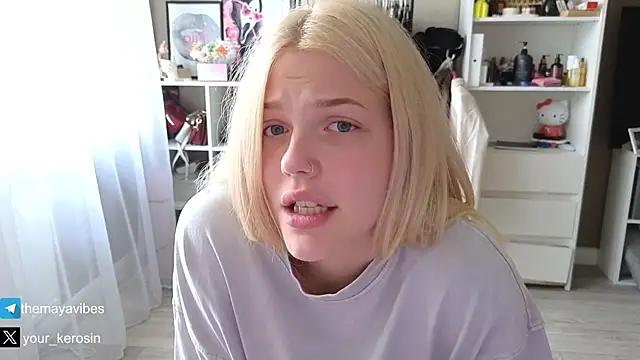 Maya_Rave Webcam-Show