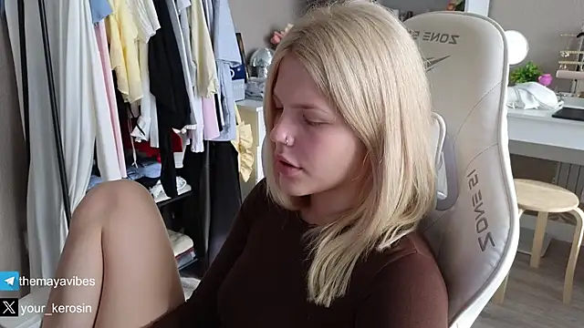 Maya_Rave's Live XXX Chat