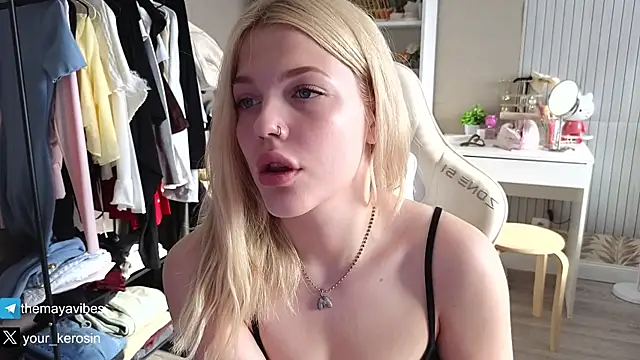 Maya_Rave: вебкам-шоу