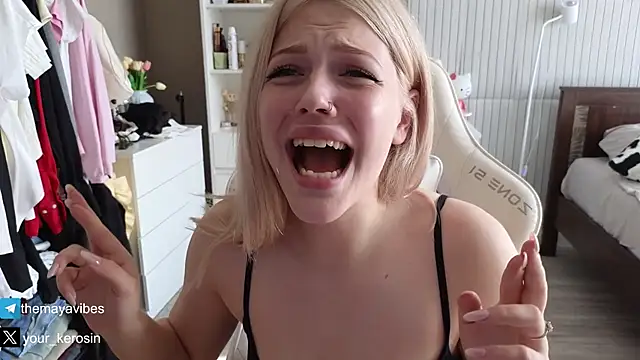 Maya_Rave's Live XXX Chat