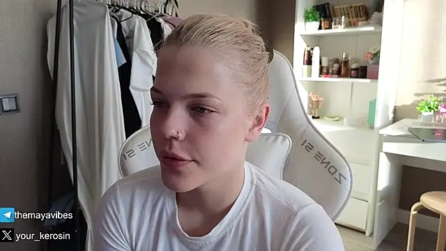 Maya_Rave's Live XXX Chat