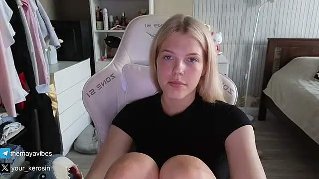 Živý XXX chat Maya_Rave