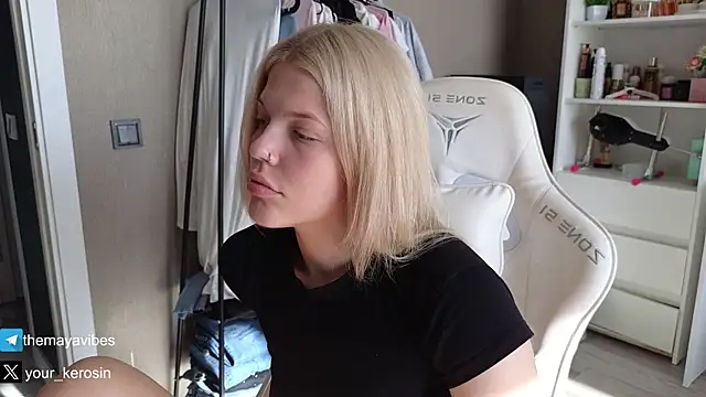 Онлайн чат XXX Maya_Rave