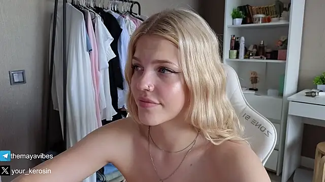 Maya_Rave – webcam-show