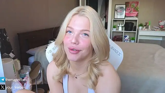 Chat +18 de Maya_NextDoor ao vivo