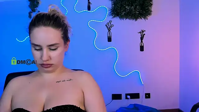 asol_muah Adlı Modelin Web Kamerası Şovu
