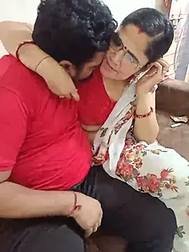 Priyabhabhicpl 在線直播表演