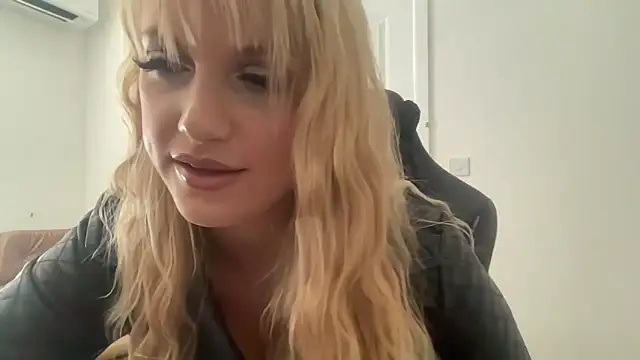LustfulLuna_ Webcam-Show