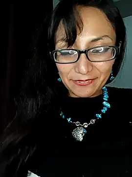 LucyCherry69n Live chat-huone