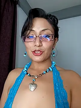הופעת וובקאם של LucyCherry69