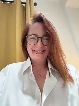 LouiseTswing Webcam show