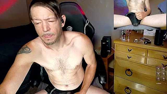 MasterForgedRayy Шоу с уебкамера