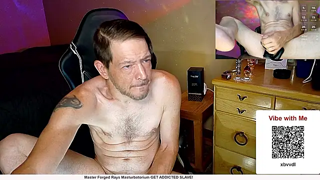 MasterForgedRayy webkamerás műsora