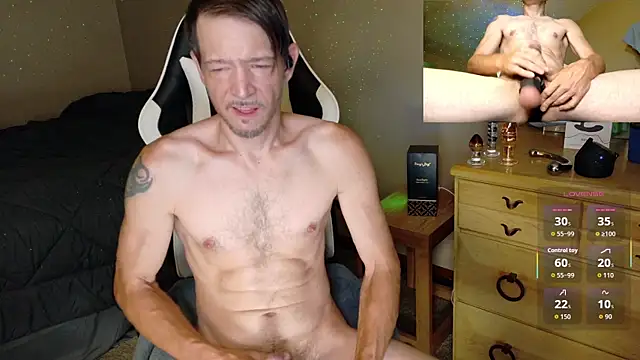 MasterForgedRayy Show in webcam