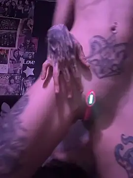 MissMidnightUK Webcamshow