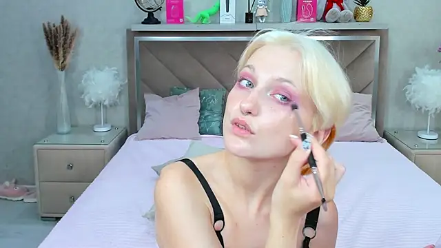 MiaKarlosn Live XXX chat