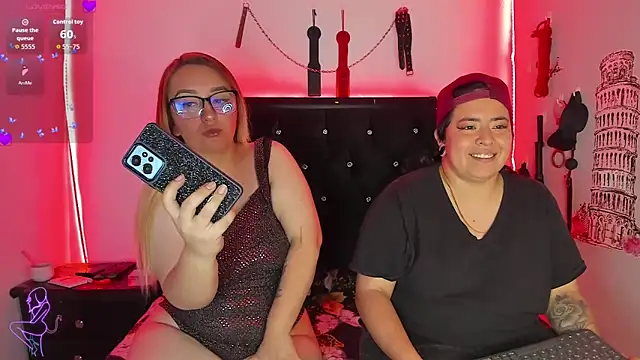 katieeandsharonn webkamerás műsora