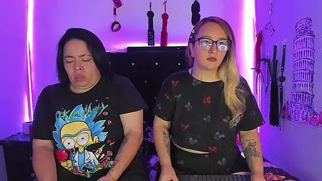 katieeandsharonn élő XXX-chatje