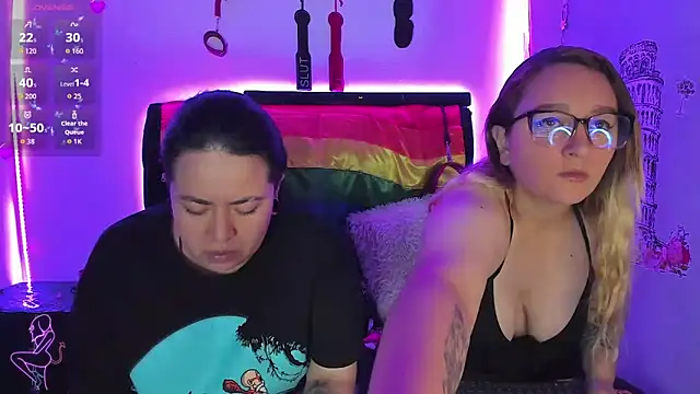 katieeandsharonn's Webcam Show