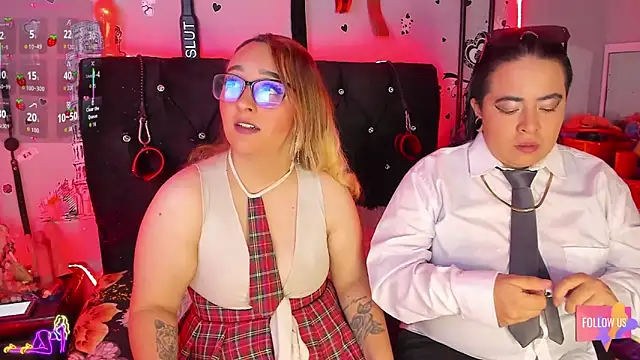 แชท XXX สดของ katieeandsharonn