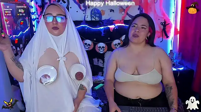 katieeandsharonn's Webcam Show
