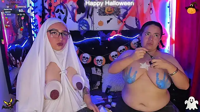katieeandsharonn's Webcam Show