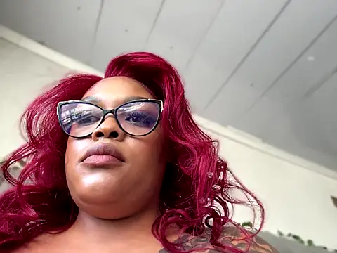 Iam-Sharifa – webcam-show