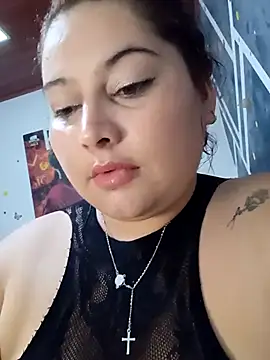 Chat XXX ao vivo de ISIS19HOT