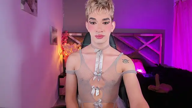 Cherry_zayden_ Pertunjukan Webcam