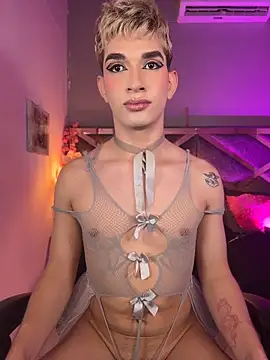 Cherry_zayden_ Pertunjukan Webcam