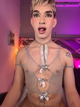 Cherry_zayden_ Шоу с уебкамера