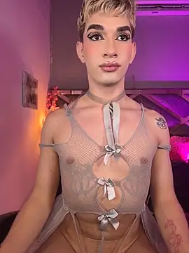 Show de Cherry_zayden_ na webcam
