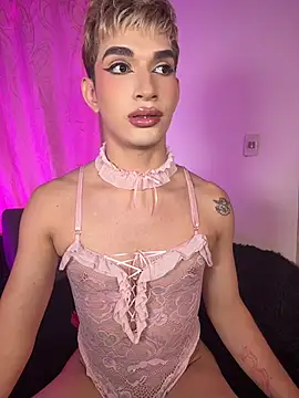Cherry_zayden_n Webbikameraesitys