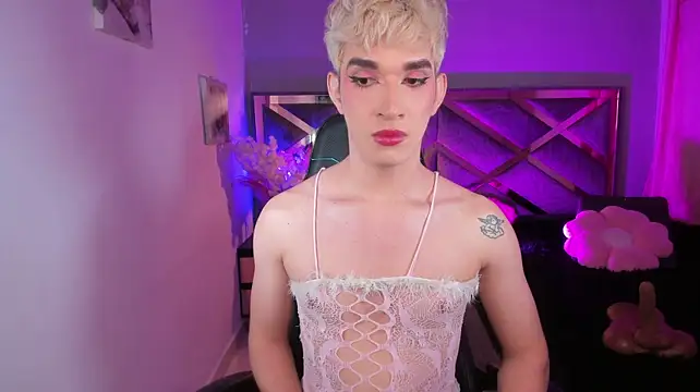 Show de Cherry_zayden_ na webcam
