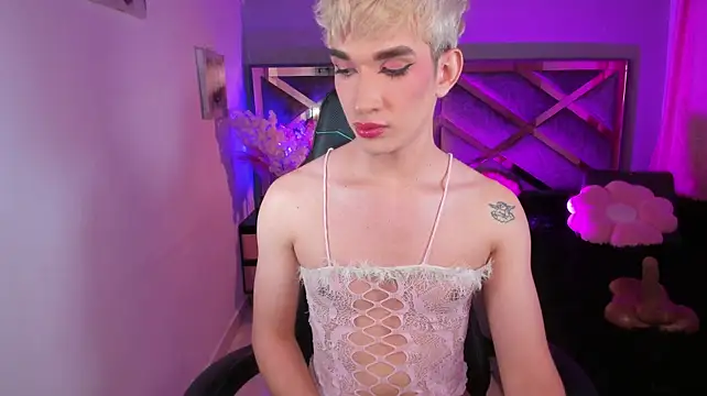 Cherry_zayden_ Pertunjukan Webcam