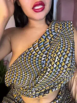 shara_queen1's Live XXX Chat