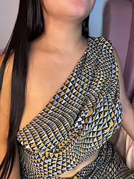 צ'אט XXX בשידור חי של shara_queen1
