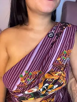 Chat +18 de shara_queen1 ao vivo