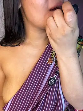 shara_queen1 Шоу с уебкамера
