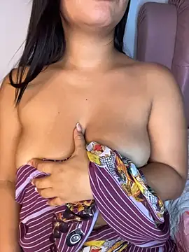 shara_queen1's Webcam Show