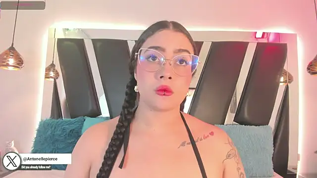 antonelllepiercee লাইভ XXX চ্যাট