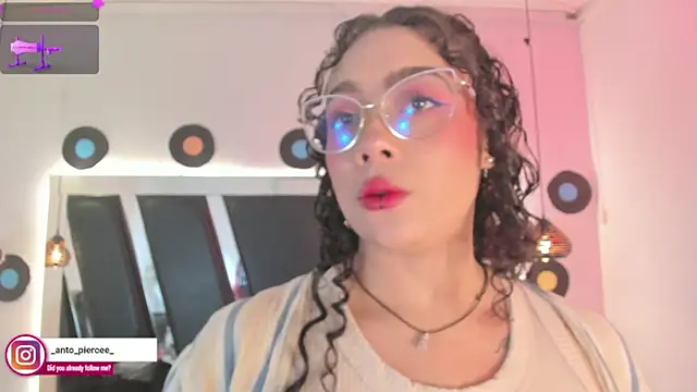 antonelllepiercee Live XXX-Chat