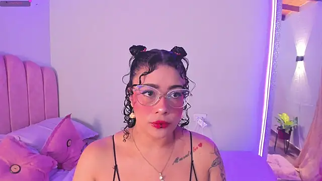 antonelllepiercee Live XXX-Chat