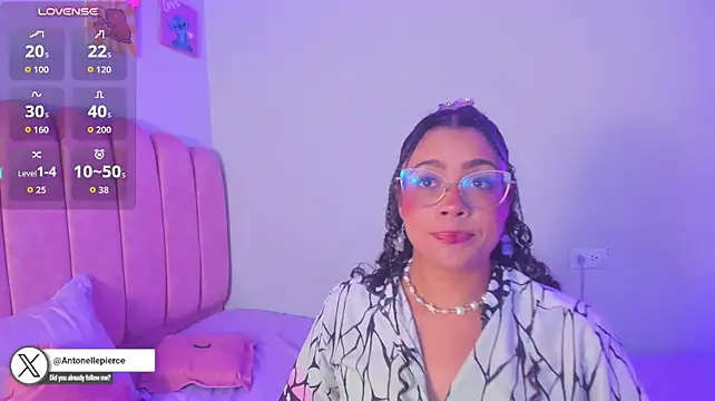 antonelllepiercee Chat XXX in diretta