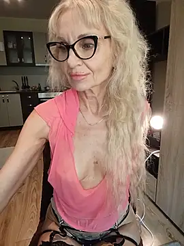 Mila_Lovin Webbikameraesitys